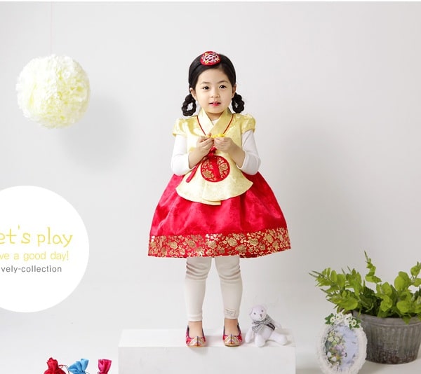 Chọn trang phục Hanbok mùa đông cho bé phù hợp