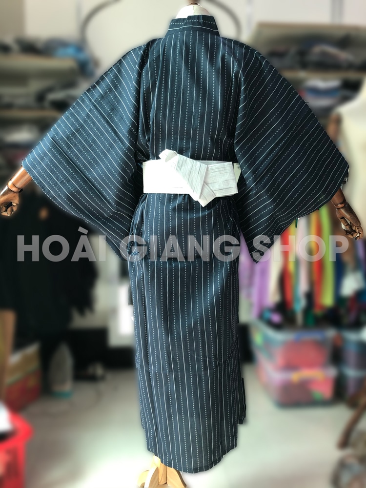 yukata nam màu xanh đen sọc trắng